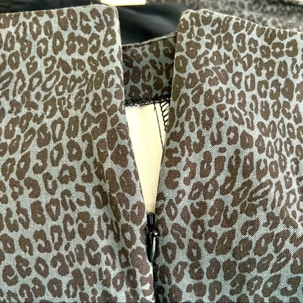 Time and Tru Gray Black Animal Leopard Print Comfort Cropped Pants NWT Plus Sz18 - Picture 10 of 16